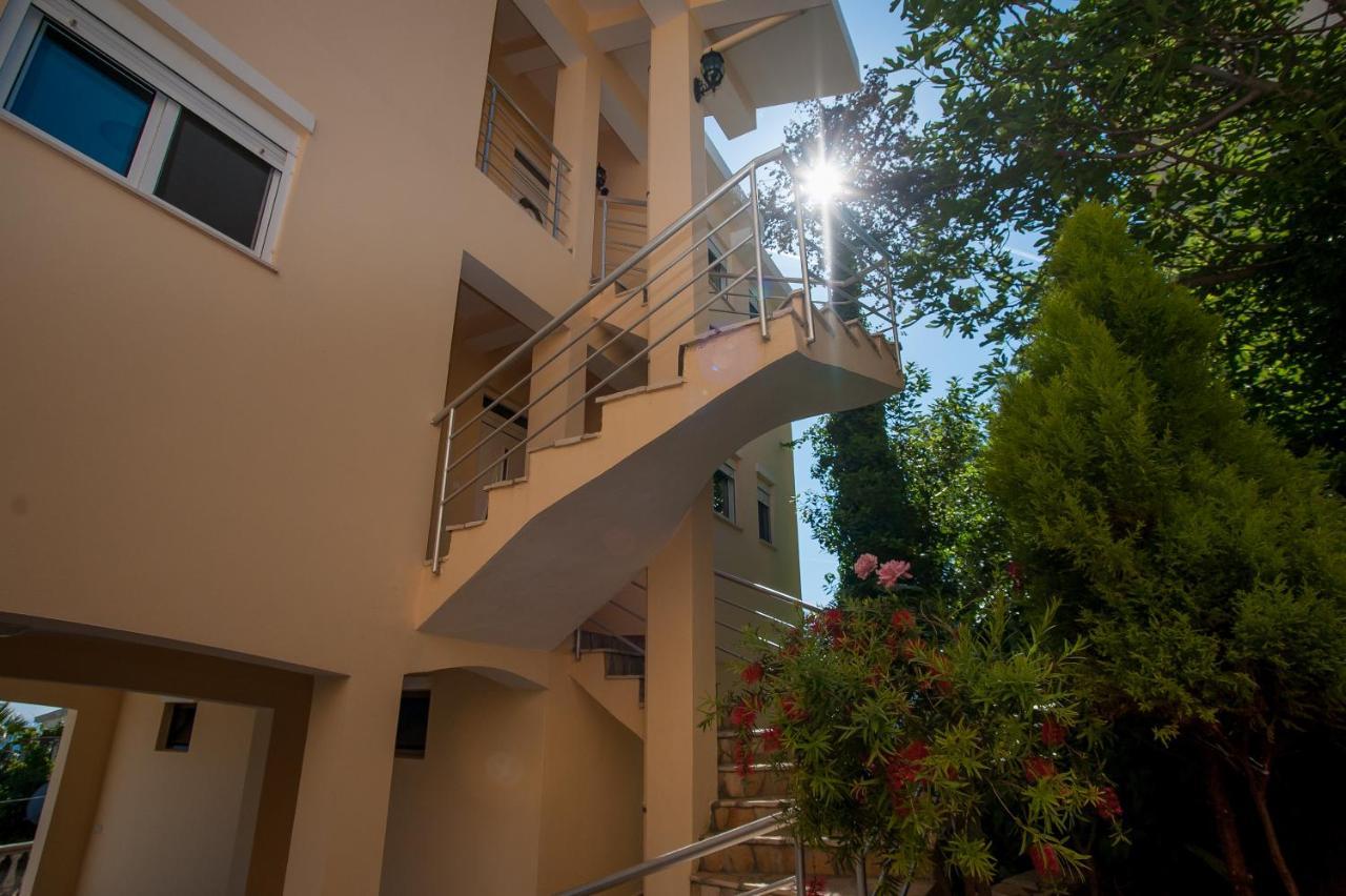 Apartments Onyx Ulcinj Buitenkant foto