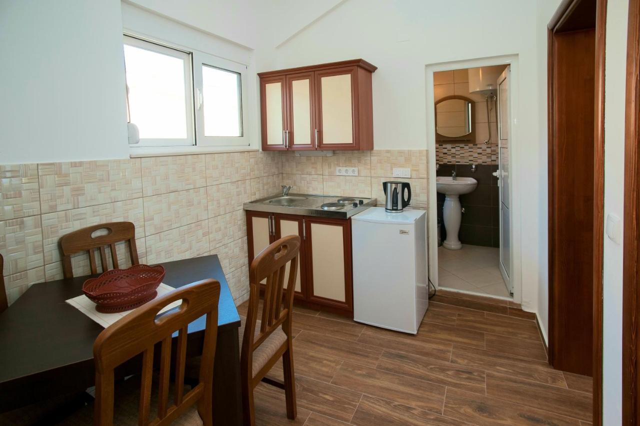 Apartments Onyx Ulcinj Buitenkant foto