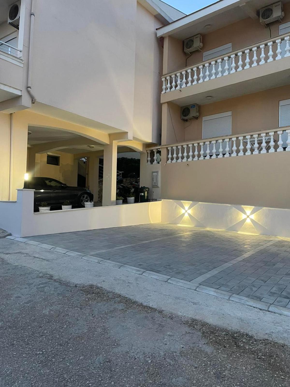 Apartments Onyx Ulcinj Buitenkant foto